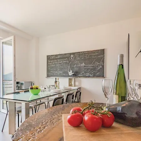 Two-bedroom 0 In -co-
